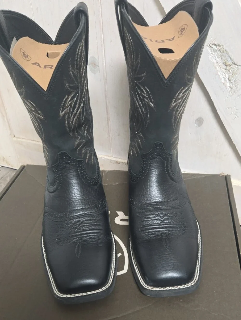 Ariat men cowboy